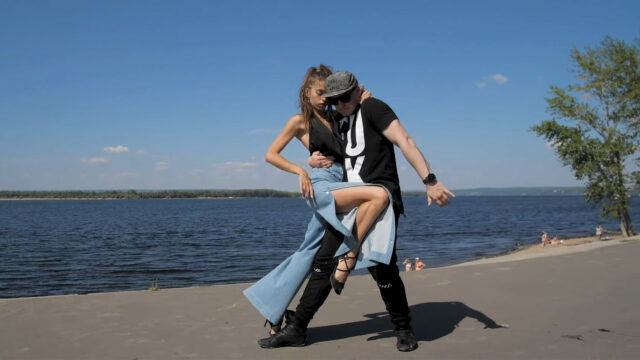 Pavel Sobiray and Elina Arutunyan. Street Tango. 3 8 screenshot